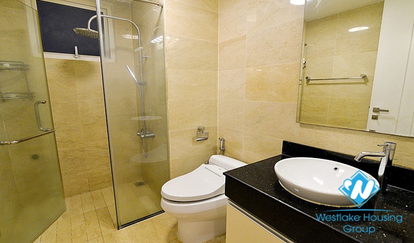 Fully furnished 154m high floor apartment for rent